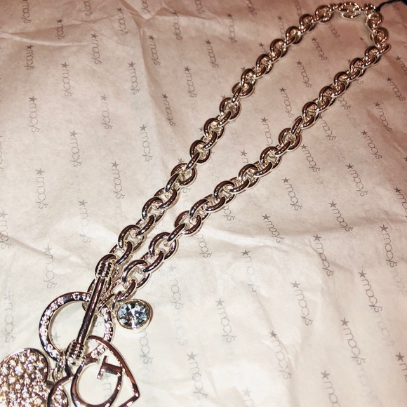 Guess Necklace and Earring set - Picture 6 of 6